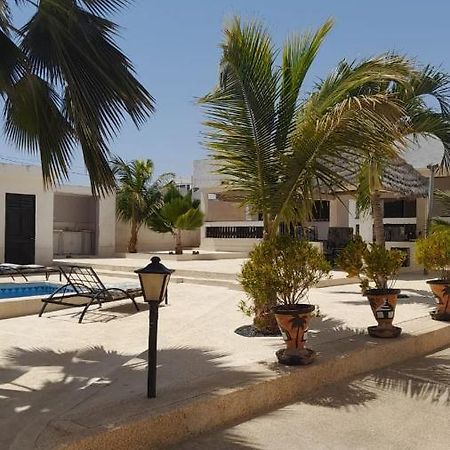 Villa Chez Andre Ngaparou Exterior foto